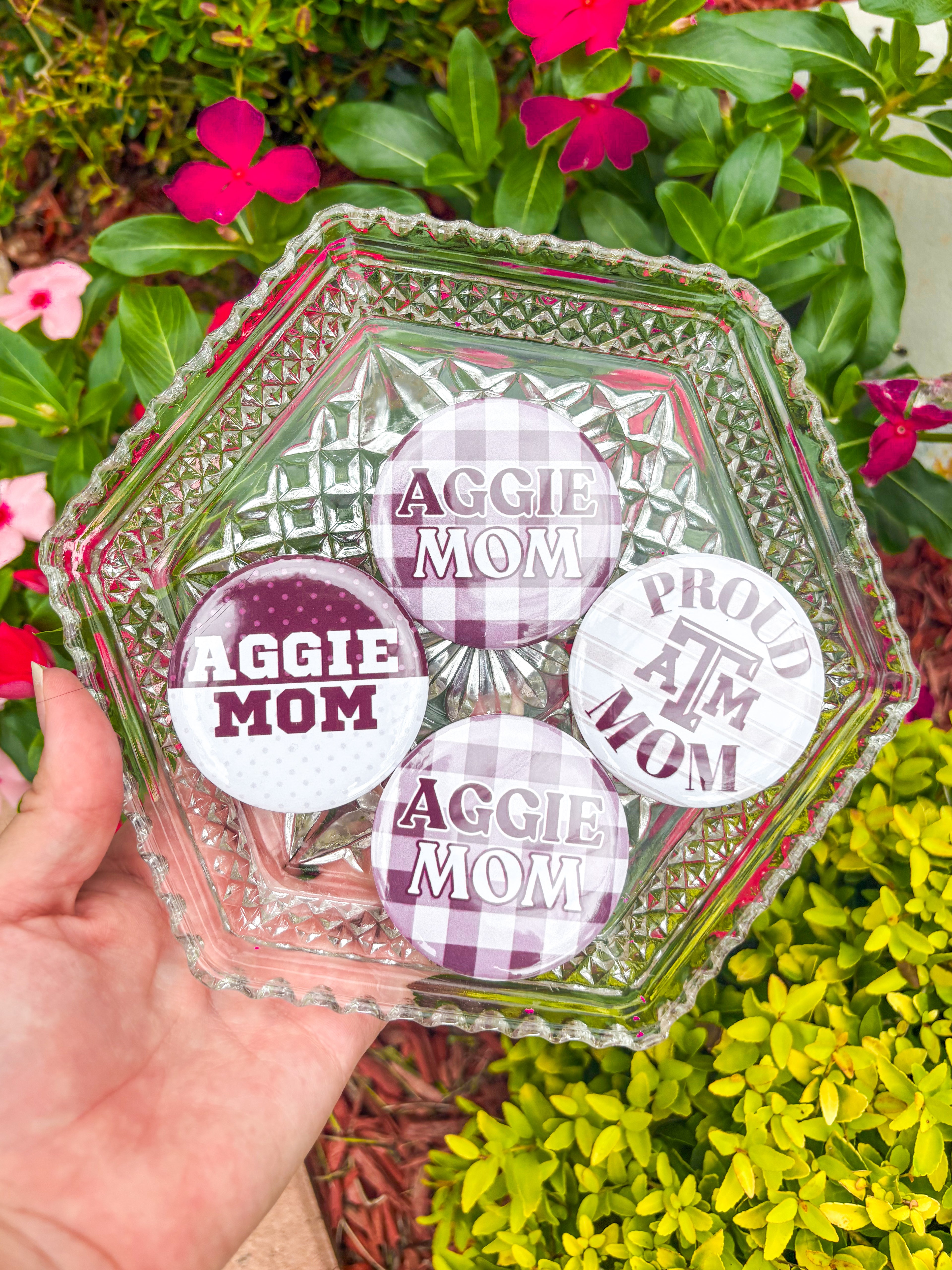 Aggie Mom Buttons!